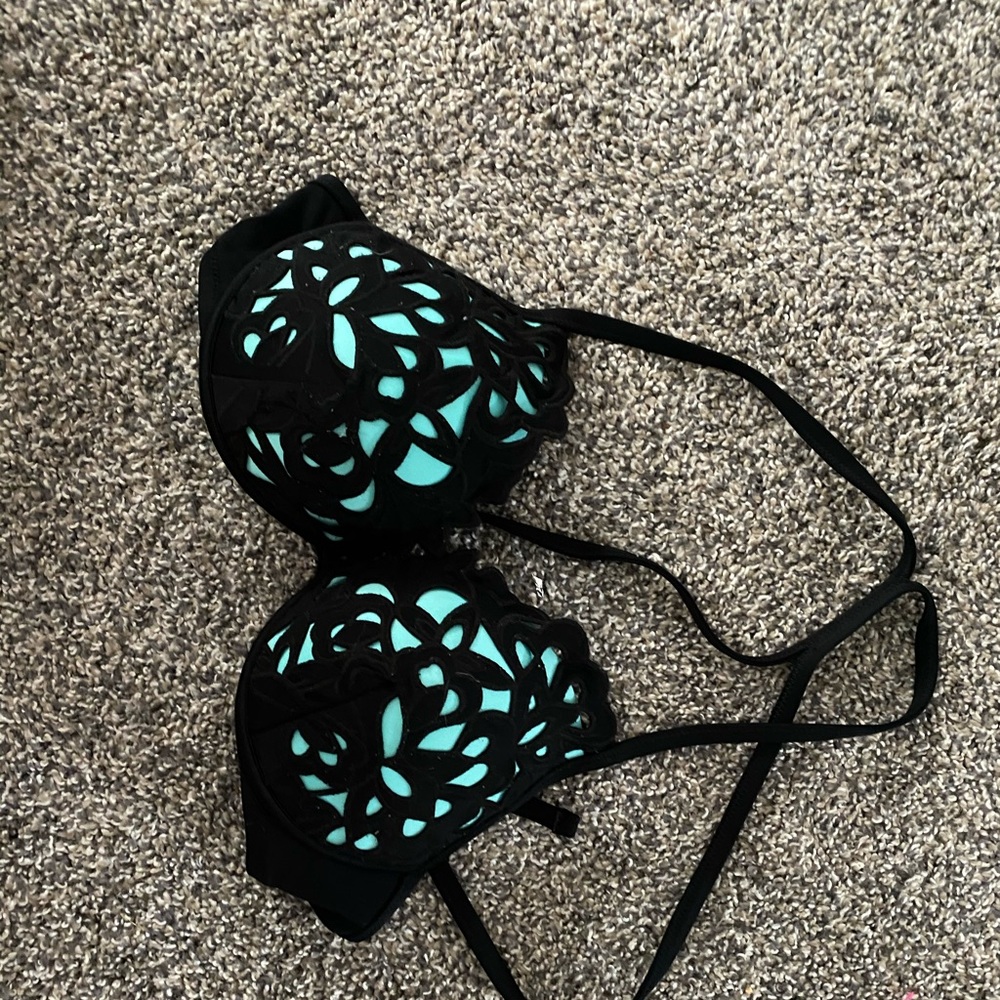 Bikini top
